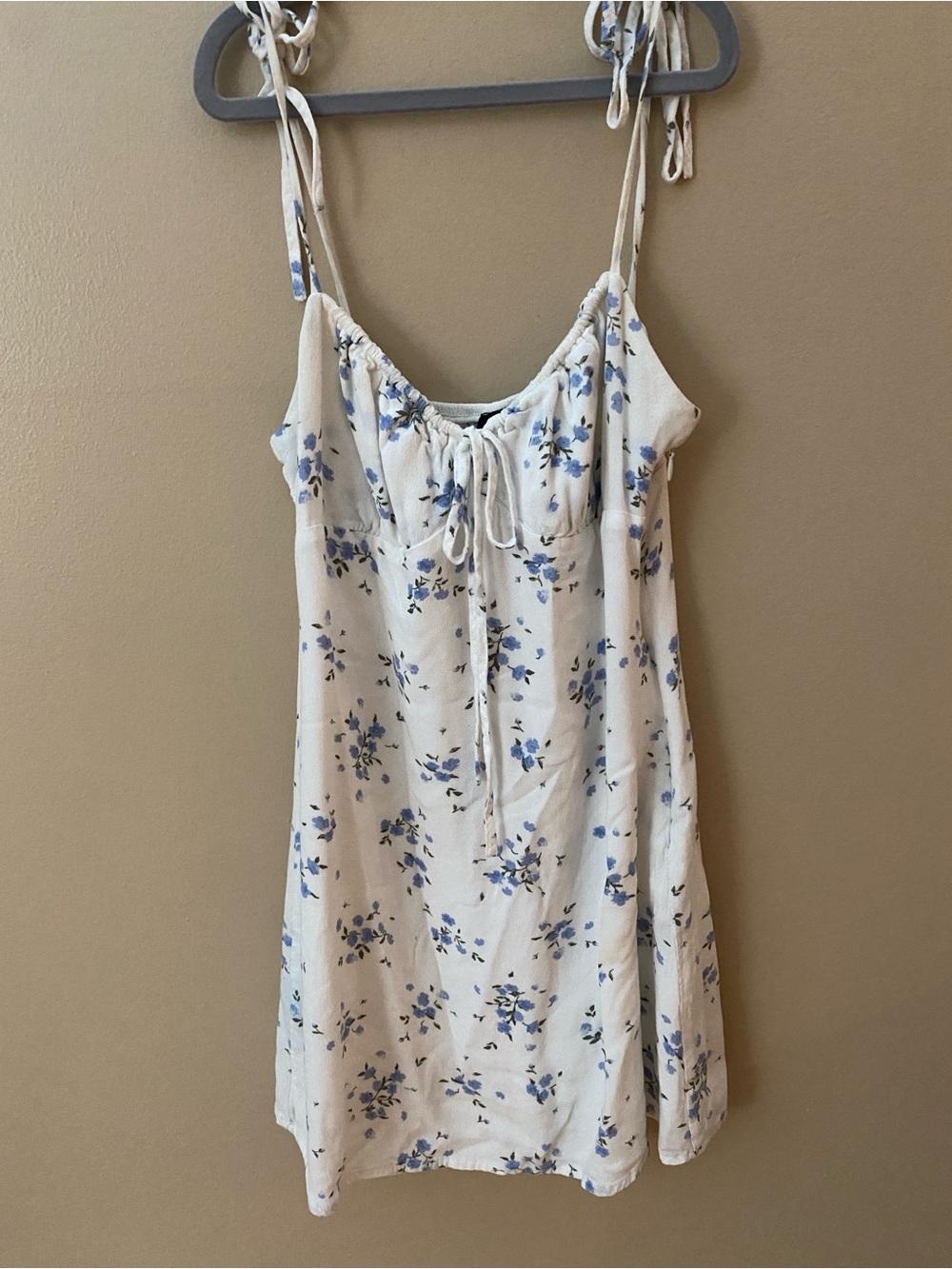 Floral Tie-Front dress in Cream with Blue Blossoms
